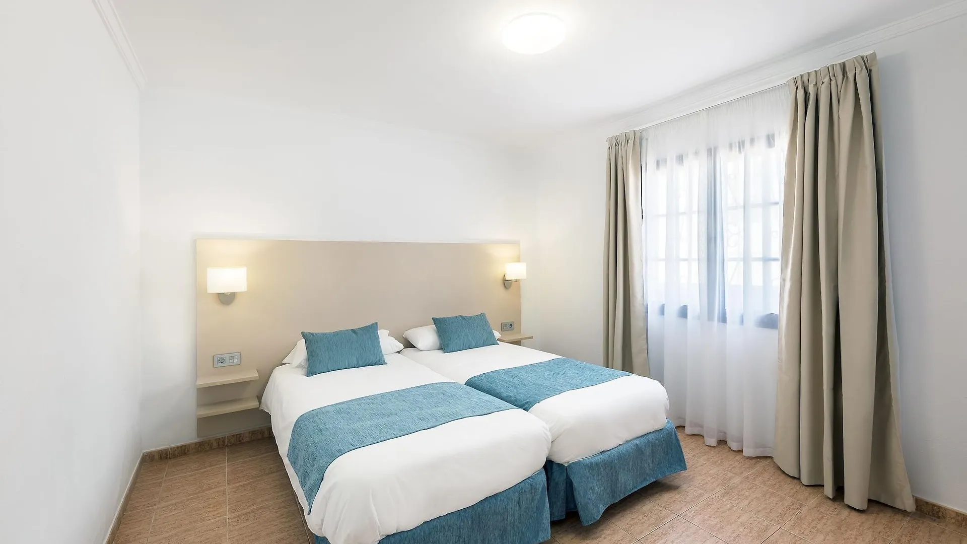 Rosamar Apartamentos Puerto del Carmen  2*, Puerto del Carmen (Lanzarote)