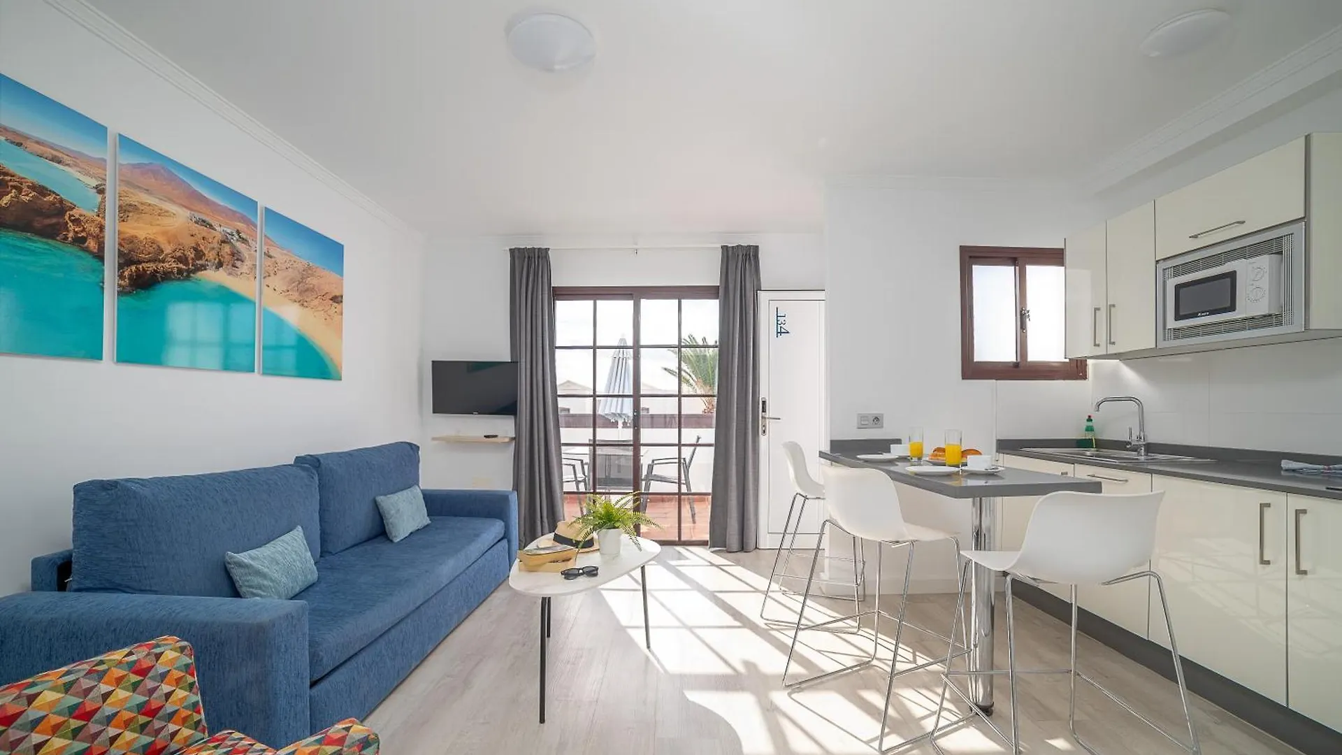 Rosamar Apartamentos Puerto del Carmen  2*, Puerto del Carmen (Lanzarote)